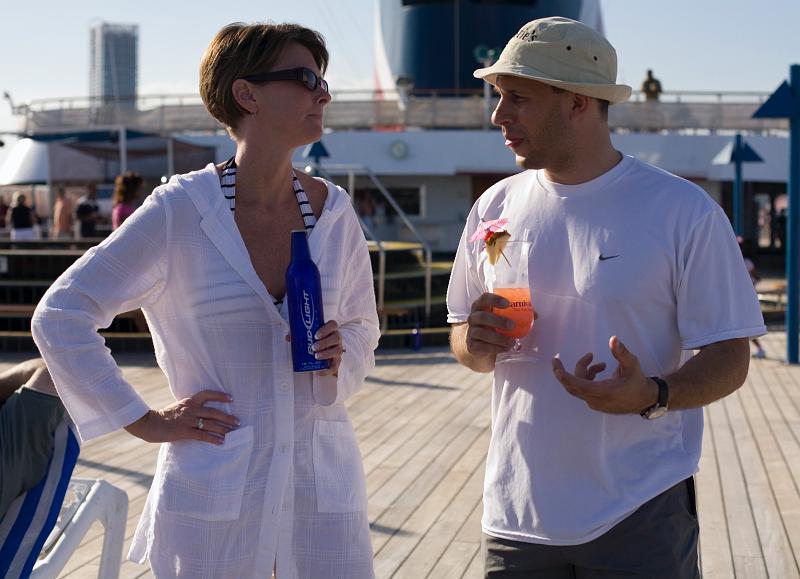 Cruise-4.jpg - Talking to Erik