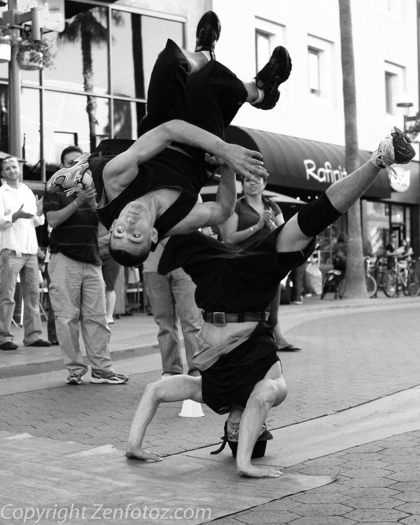 santamonica_street_performers--2.jpg